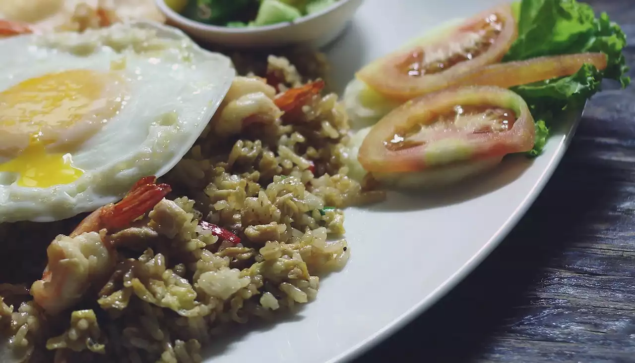 인도네시아 음식: 군도 전역의 맛을 모아 놓은 모자이크